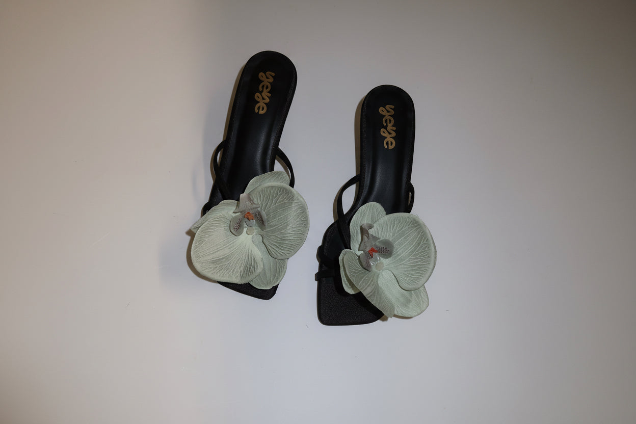 Mint Orchids Kitten Heel