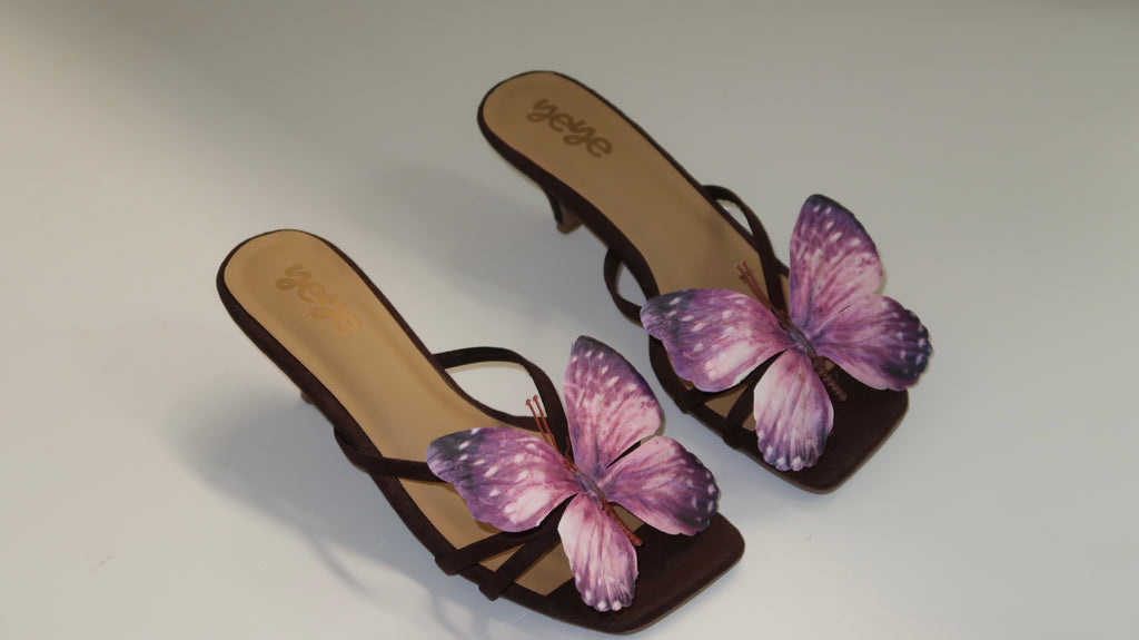 Violet Strike kitten heels