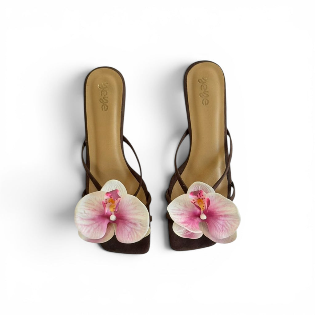 Subtle Pink Orchid Kitten Heel