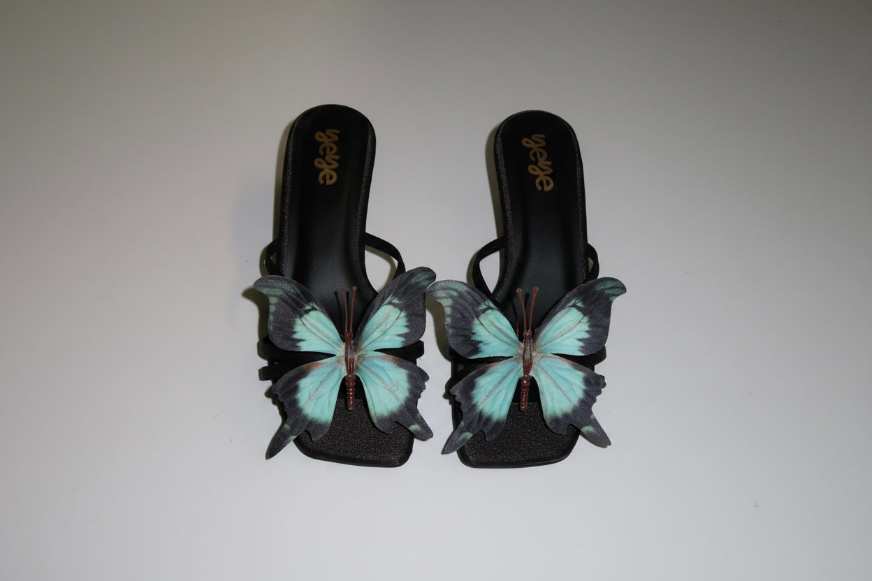 Dangerous Wings - Kitten Heel