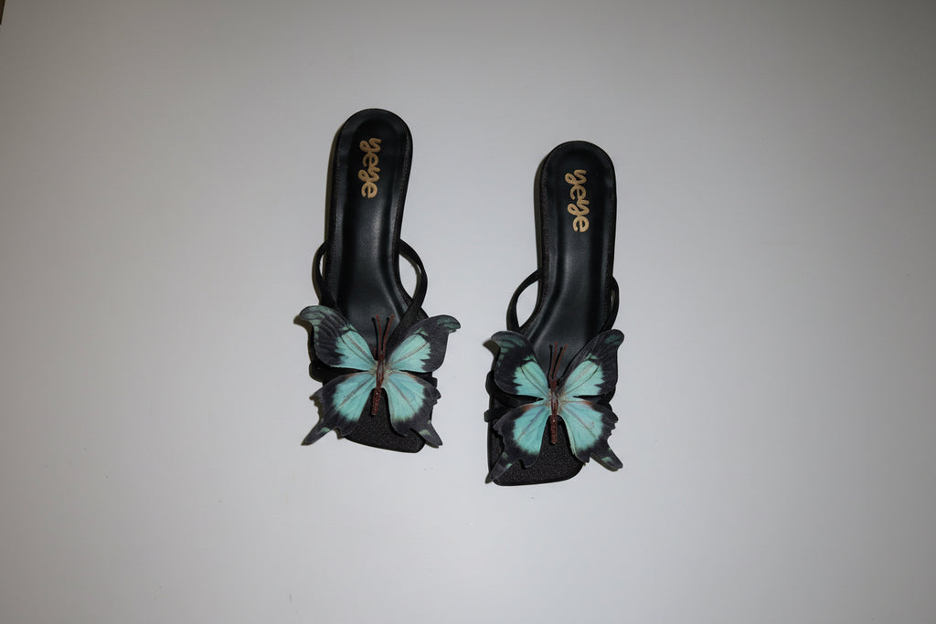 Dangerous Wings - Kitten Heel