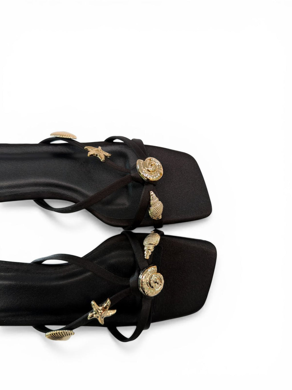 Noir marina kitten heels