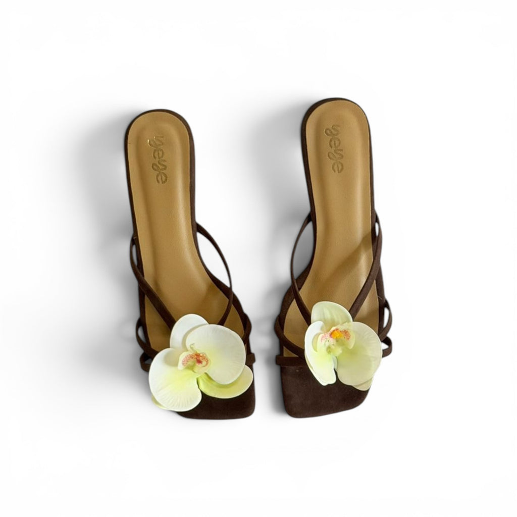 White Orchids Kitten Heel